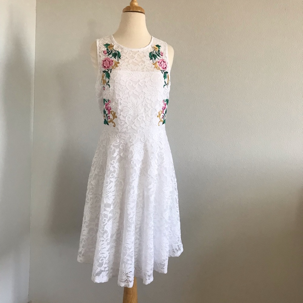 Thalia Sodi Lace Dress Size M